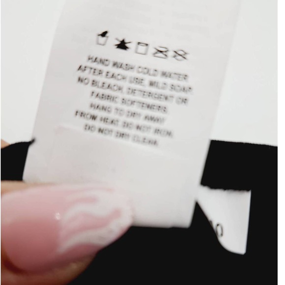 Dolfin Black Red Racerback Competition Swimsuit US 8 EU40 - Picture 6 of 7